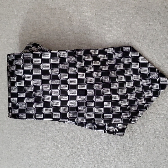 PIERRE CARDIN TIE - Picture 5 of 9